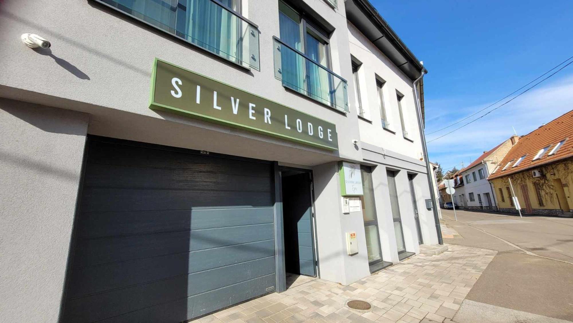 Silver Lodge Apartman Eger Eksteriør billede